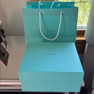 Tiffany’s gift bag and box